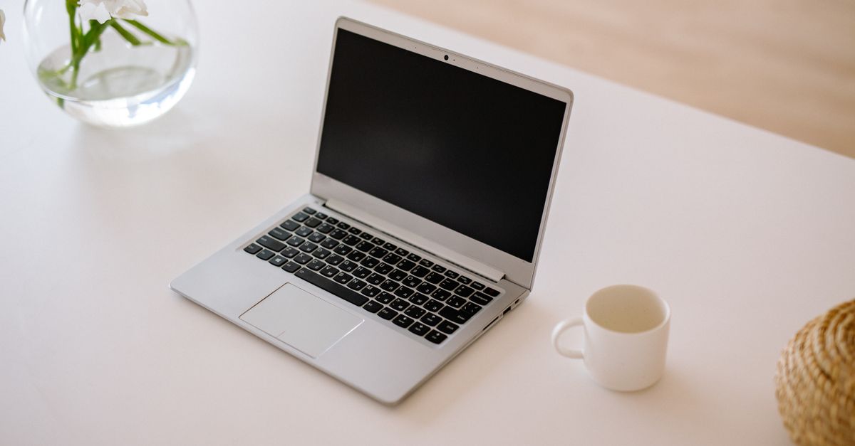 Excel mi, Dernek Yönetim Yazılımı mı? Detaylı Karşılaştırma